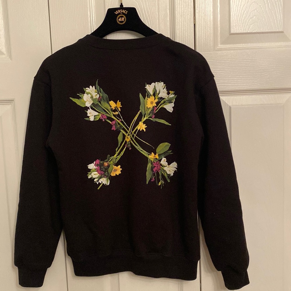 Like New Authentic Off-White Sweatshirt sz XS